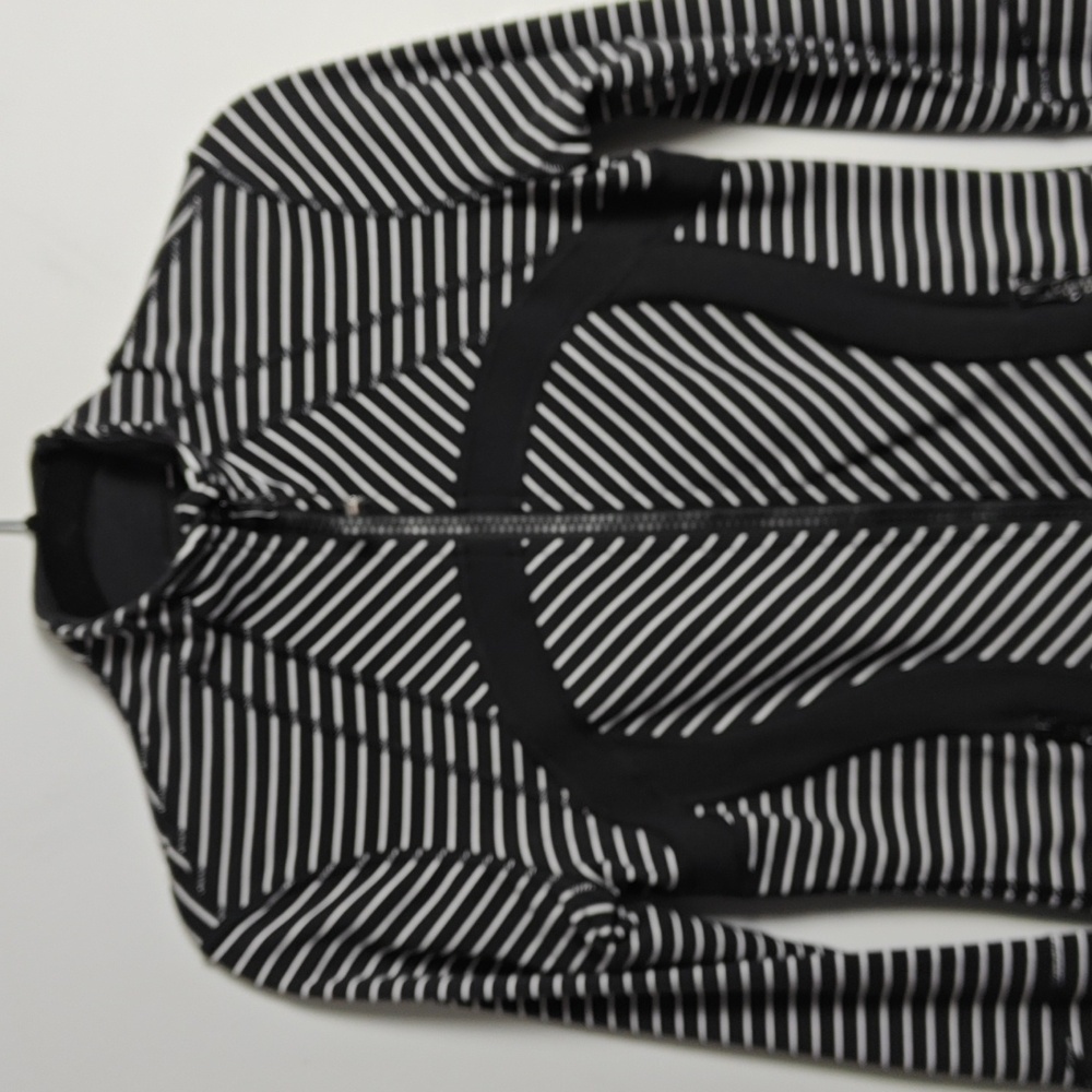LULULEMON Define Jacket Full Zip Parallel Striped Black and White Size 6 - Picture 5 of 16